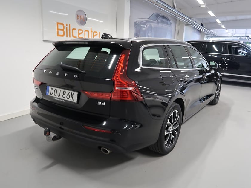 Bild 5 av Volvo V60 B4 V-Däck ingår Skinn-Drag-Kamera-Navi-Värmare-VoC-CarP