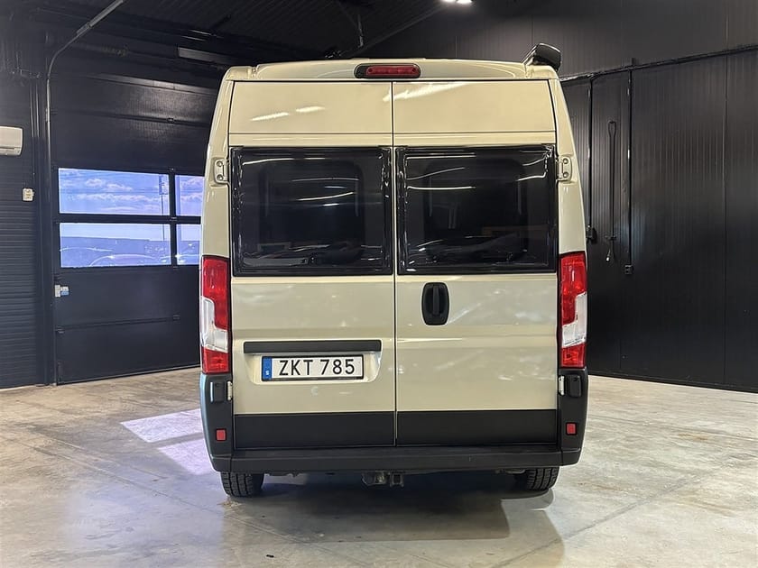 Bild 5 av Knaus Campervan Fiat VANTourer 600 Långbäddar Automat/Dieselvärmare/Inverter/Offgrid