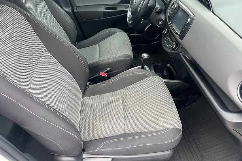 Bild 4 av Toyota Yaris Hybrid e-CVT Active