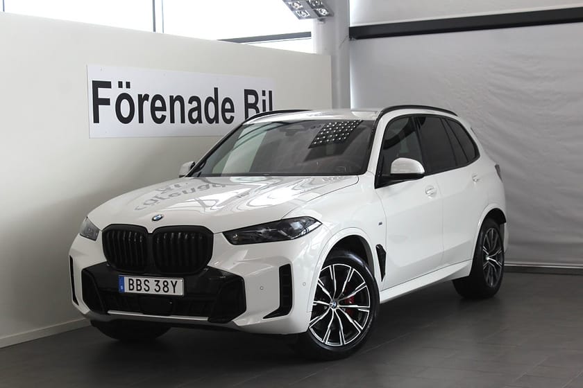 Bild 1 av BMW X5 xDrive30d M Sport Pro H/K Drag Värmare Comfort Access