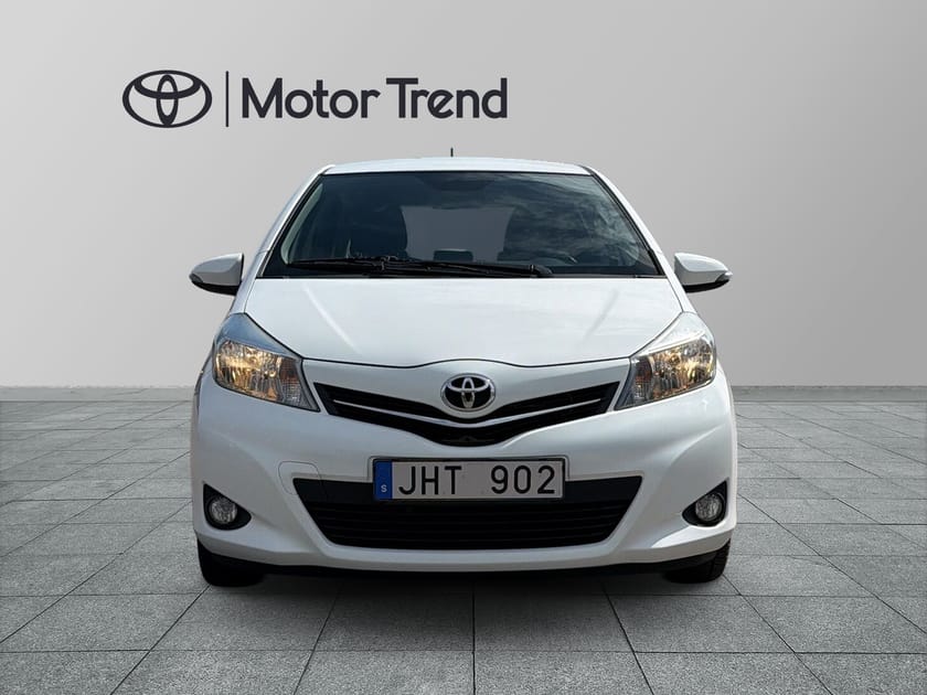 Bild 5 av Toyota Yaris 5-dörrar 1.33 Dual VVT-i Active,99hk,12.600mil