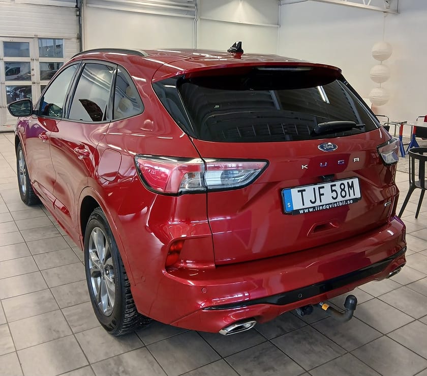 Bild 3 av Ford Kuga Plug-In Hybrid ST Line X 2.5 Plug In 225 hk Automat Drag
