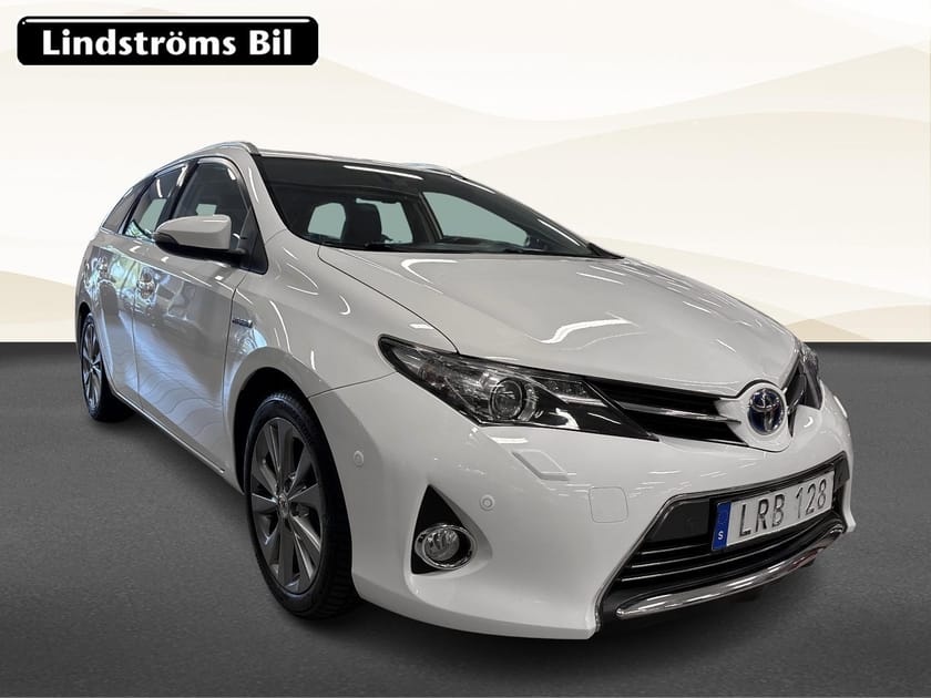 Bild 3 av Toyota Auris Touring Sports Hybrid Executive 1.8 136hk S&V-Hjul P-Assistans