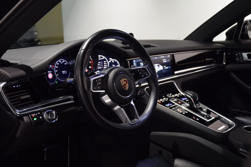Bild 5 av Porsche Panamera 4 E-Hybrid Sport Turismo 462hp 10 Years Edition