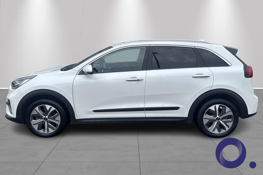 Bilde 2 av Kia e-Niro Exclusive 64Kwh|vent. skinnseter|JBL|Memory seter|++