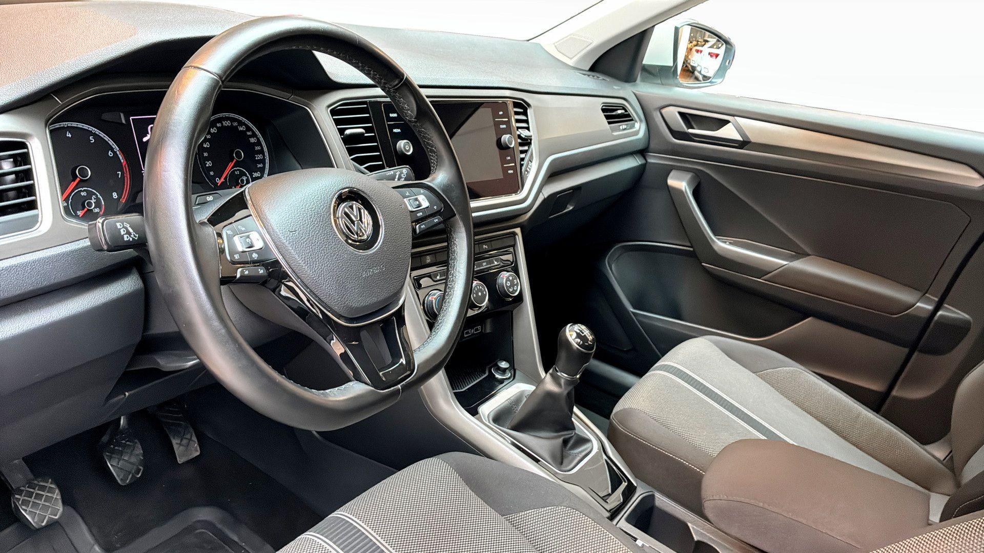 Volkswagen T-Roc 2020, bild 7/10