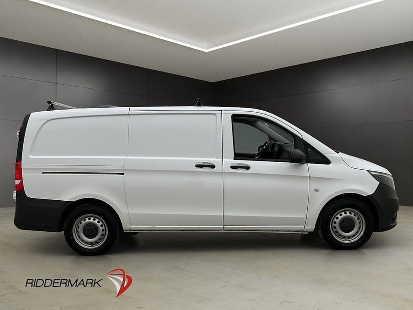 Bild 2 av Mercedes-Benz Vito 116 CDI 2.8t L2 Värmare Dragkrok Kamera V-Inredd