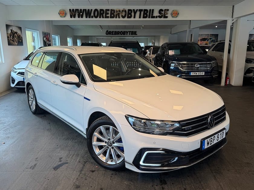 Bild 1 av Volkswagen Passat Sportscombi GTE 1.4 TSI ACT OPF Drag Gps B-kamera