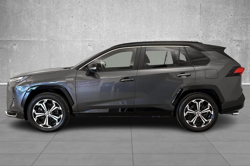 Bilde 2 av Toyota RAV4 Plug-in Hybrid Executive/Bitone/Automat/4x4/ny service/krok/