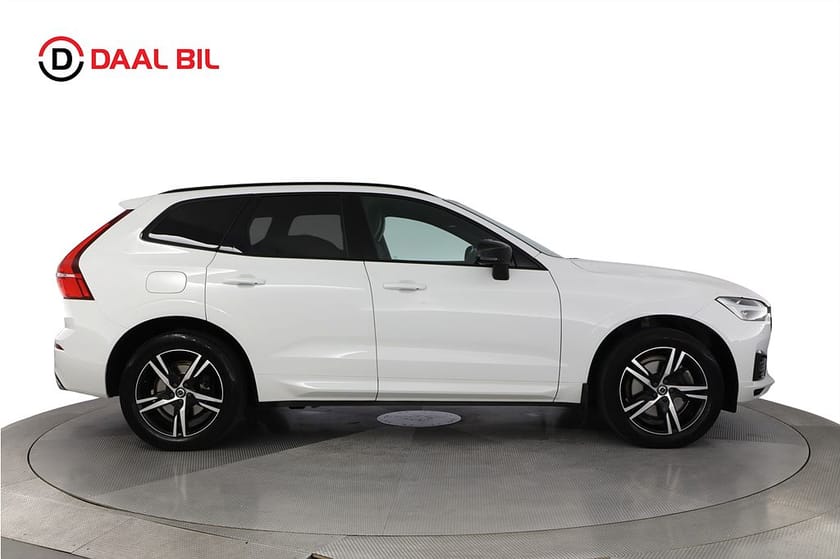 Bild 5 av Volvo XC60 RECHARGE T6 AWD 341HK R-DESIGN PANO H/K® DRAG B-KAM VOC