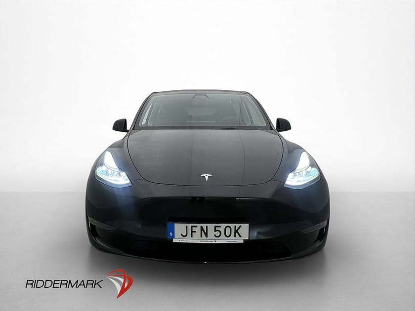 Bild 3 av Tesla Model Y Long Range AWD Svensksåld Panorama MOMS