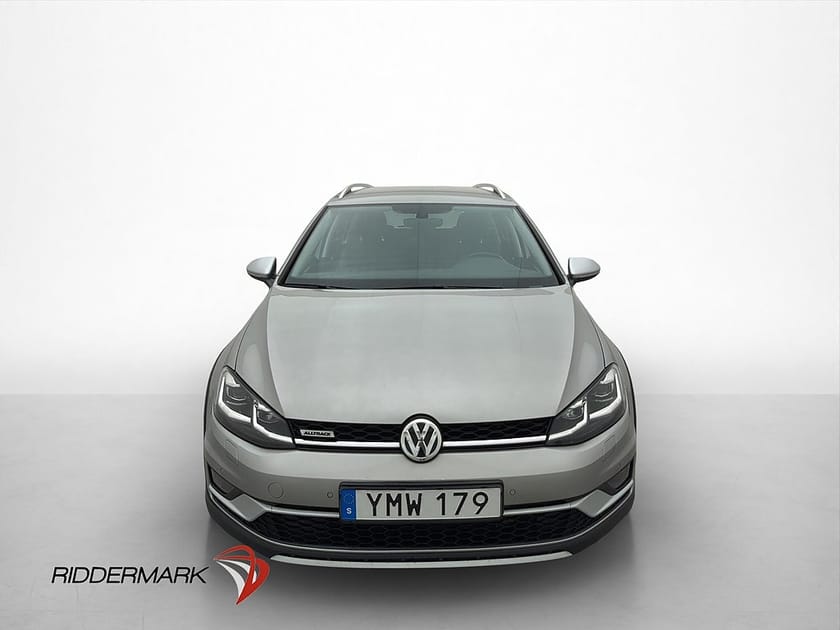 Bild 2 av Volkswagen Golf Alltrack TSI 180hk 4M Kamera Värmare Drag