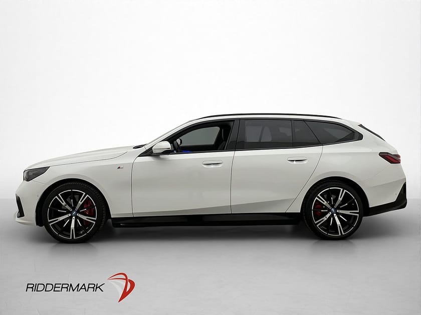 Bild 5 av BMW i5 eDrive40 Touring eDrive 40 M Sport Pano Skinn 360° H/K Ambient Drag