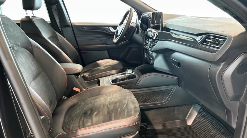 Bild 3 av Ford Kuga Plug-In Hybrid ST-Line X PHEV 64KM / Drag / B&O