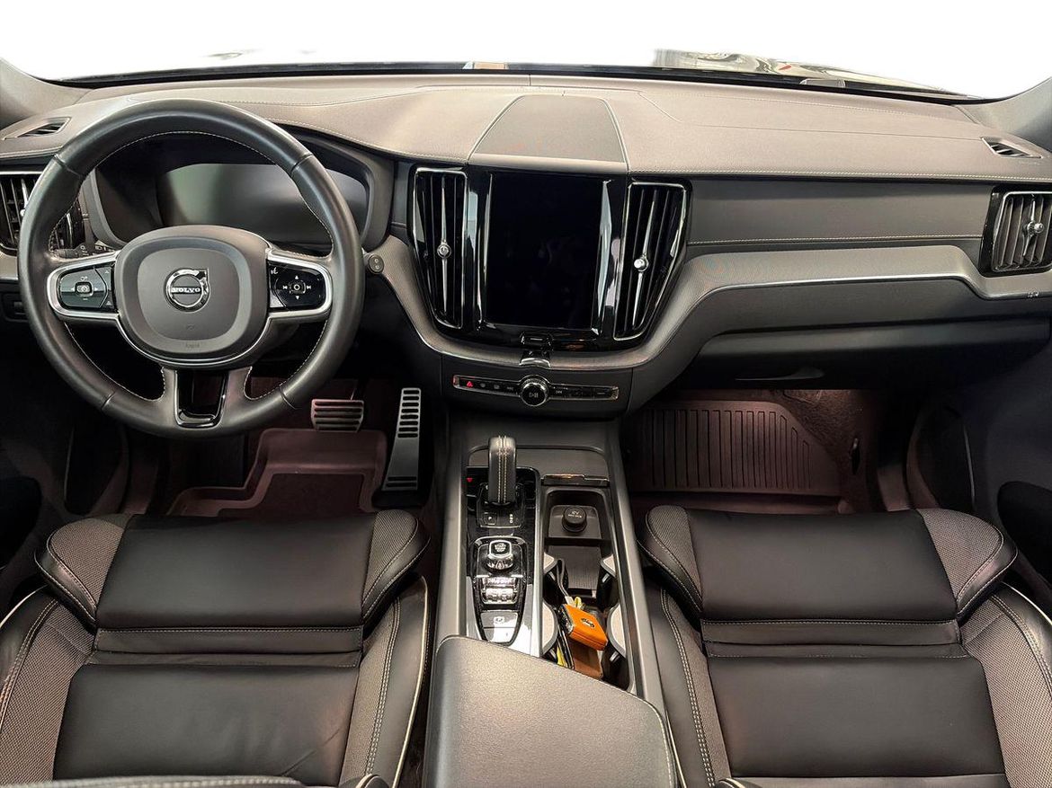 Volvo XC60 2021 - miniatyr 13