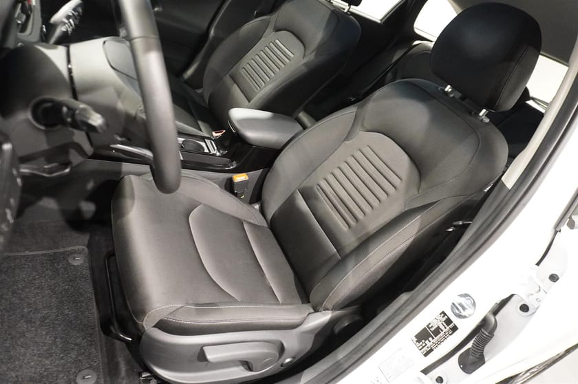 Bild 4 av Hyundai i30 Kombi 1.0 T-GDi Essential Aut Kamera LED Rattvärme