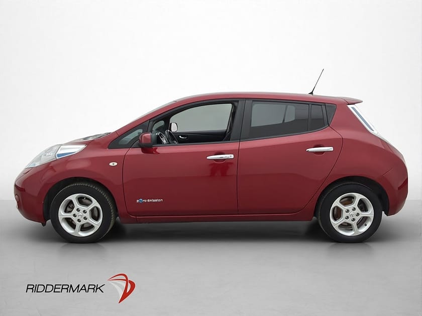 Bild 5 av Nissan Leaf 30 kWh Acenta Backkamera Navi Rattvärme Nyservad