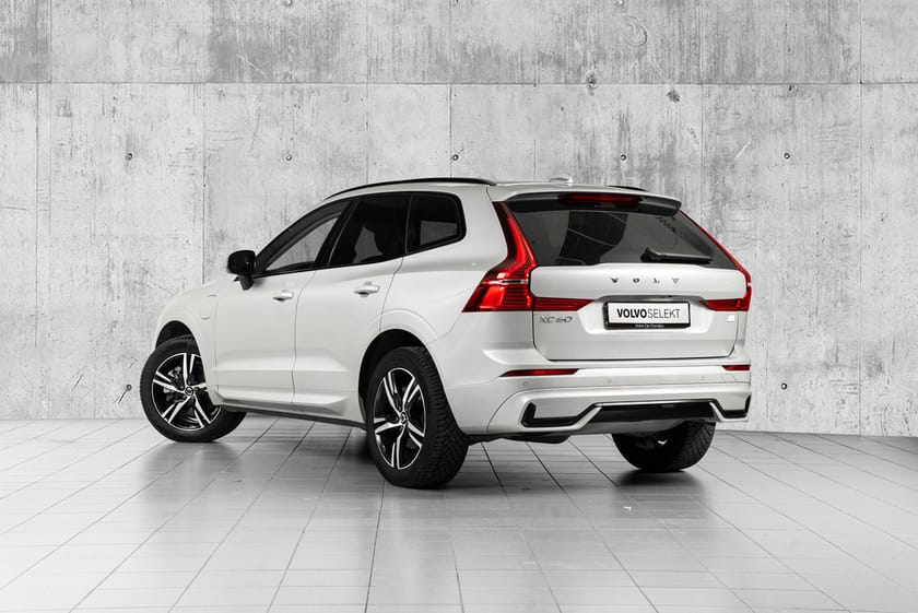 Bilde 5 av Volvo XC60 T6 AWD Plug In Hybrid Plus Dark 350Hk. Hengerfeste!
