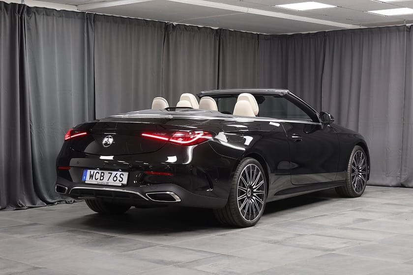 Bild 3 av Mercedes-Benz CLE 200 Cabriolet AMG Premium Burmester Keyless 360 Moms