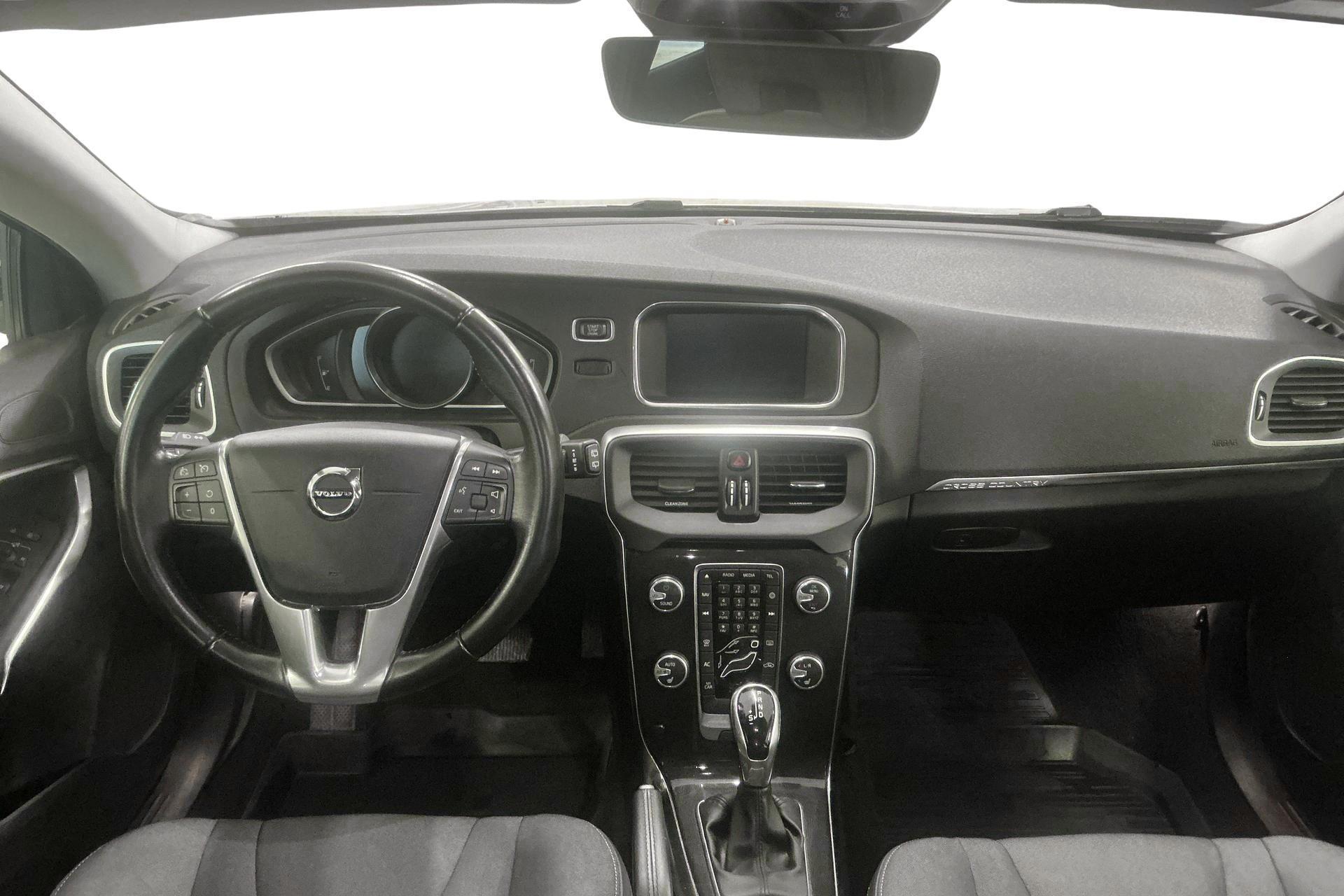 Volvo V40 Cross Country D3 2017, bild 7/10