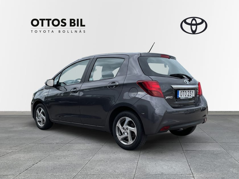 Bild 2 av Toyota Yaris Hybrid 1,5 HSD 5-D HSD /S-V-Hjul,Bakckamera