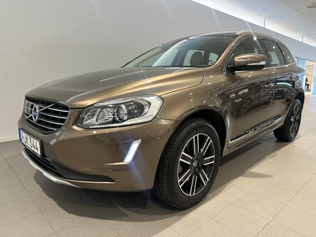 Volvo XC60 D4 AWD Classic Summum / Farthållare / Sensorer Bak / Dragkrok /