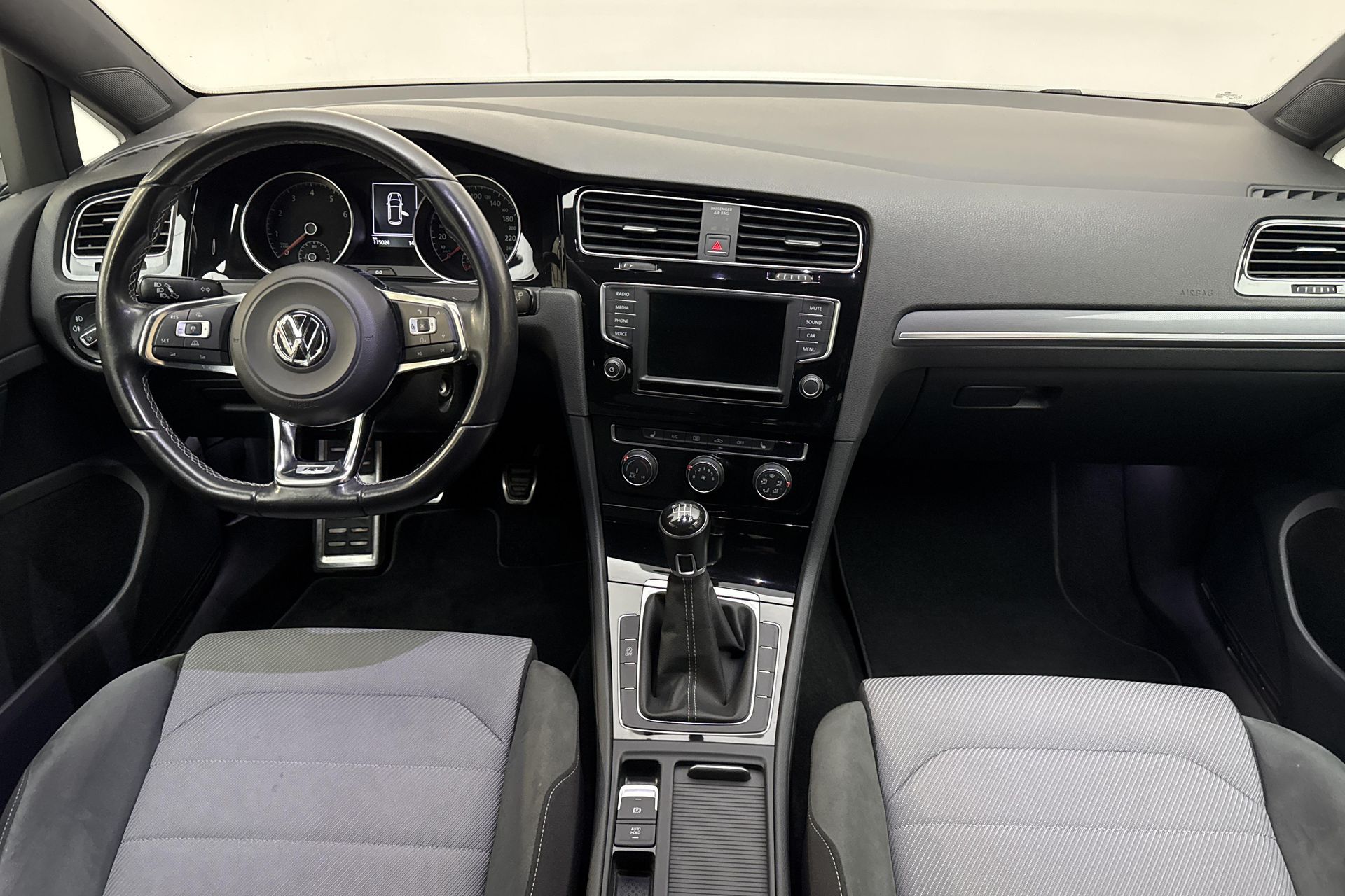 Volkswagen Golf 1.4 TSI BMT 2017, photo 7/10