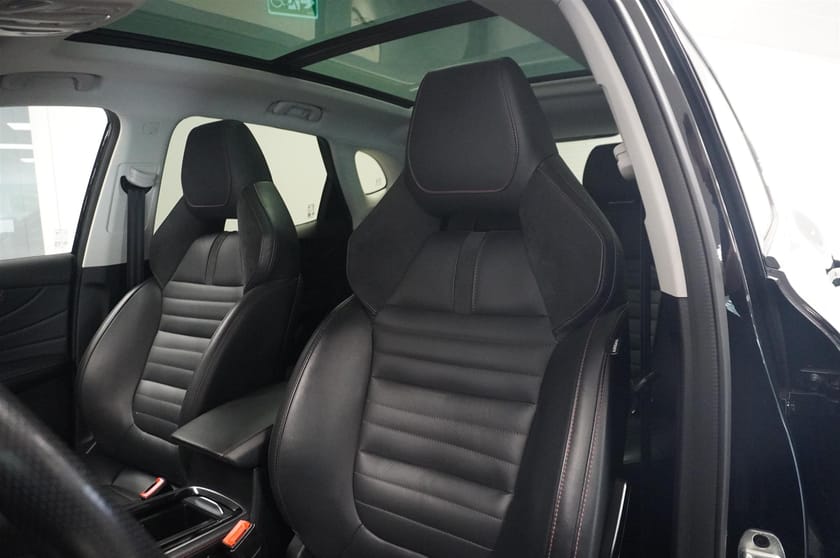 Bild 4 av MG EHS PHEV Luxury 360 Kamera Elstol