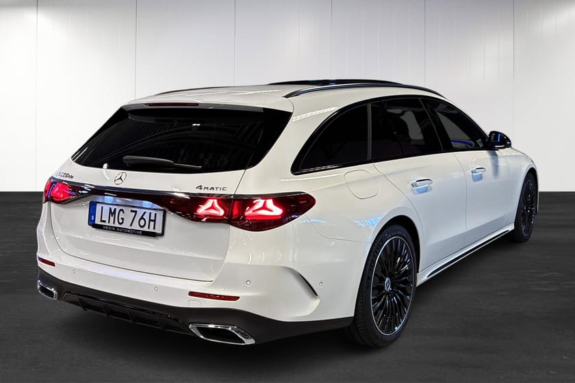 Bild 3 av Mercedes-Benz E 300 de 4MATIC T 4M | AMG | Advanced Edition | 360 | Nightpaket | Pano | Drag |