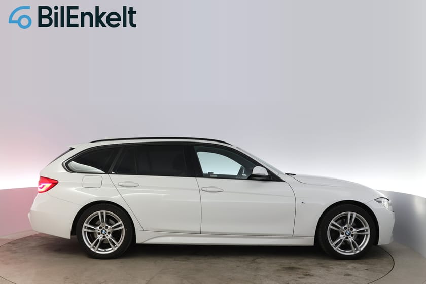 Bild 2 av BMW 320d xDrive Touring M Sport Läder Cockpit Drag