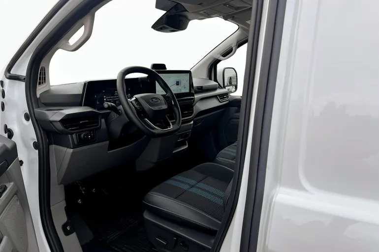 Ford Transit Custom 82.5 kWh AWD