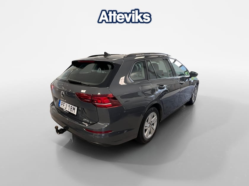 Bild 2 av Volkswagen Golf Sportscombi LIFE 1.5 eTSI 150hk *Dragkrok/P.värmare*