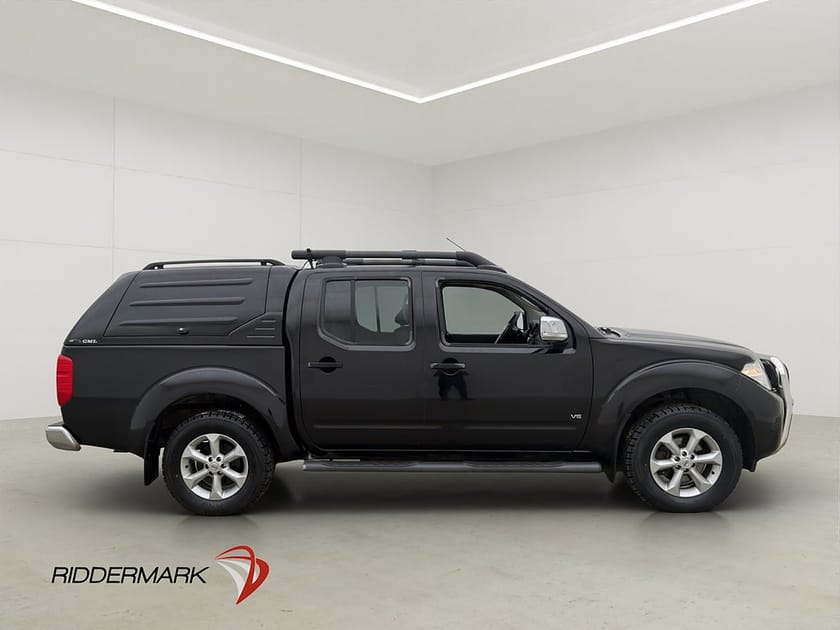 Bild 2 av Nissan Navara Dubbelhytt 3.0  231hk 4x4 Värmare Drag Taklucka BOSE Moms