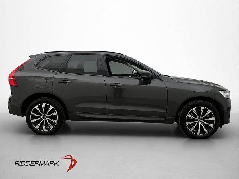 Bild 4 av Volvo XC60 B5 AWD Plus Dark H/K Skinn Drag 360° BLIS MOMS