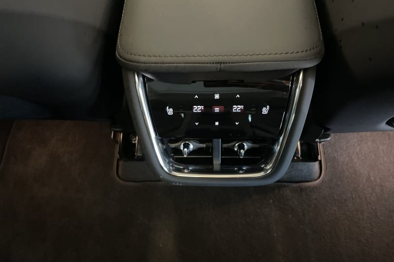 Volvo EX90