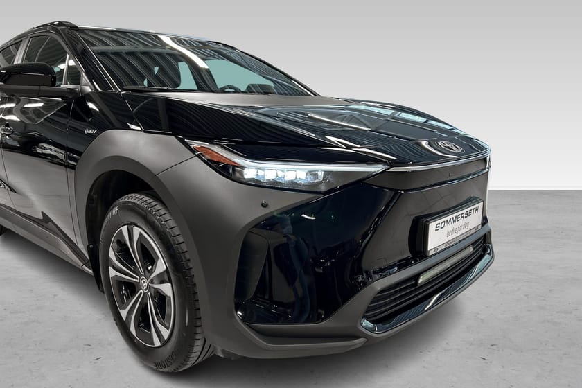 Bilde 5 av Toyota bZ4X Active Tech, hengerfeste, Lazer Linear 18 ekstralys