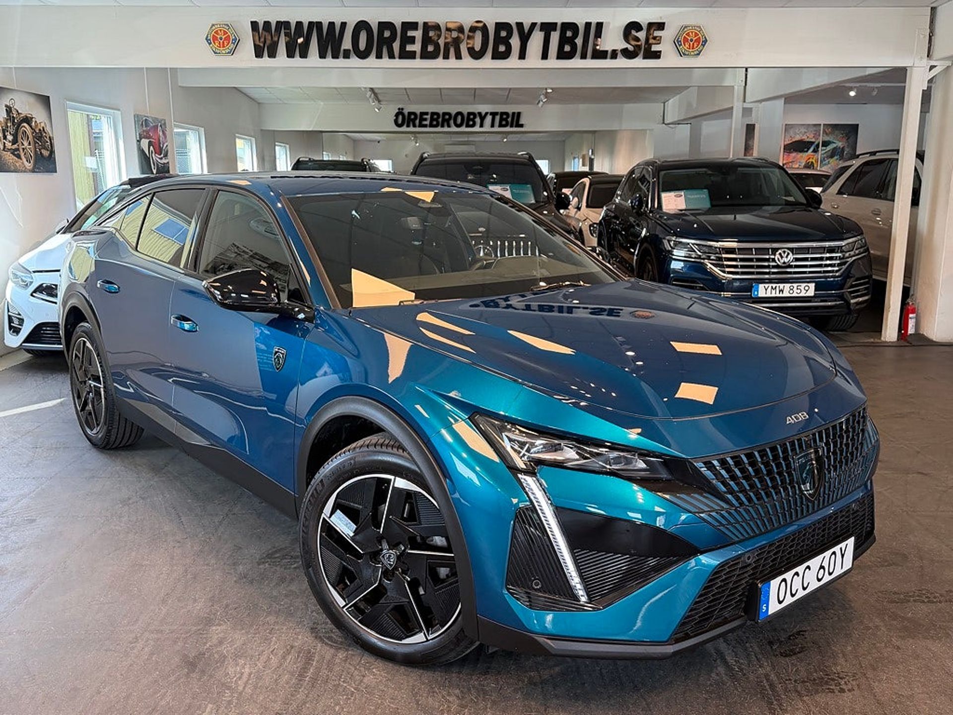 Peugeot 408