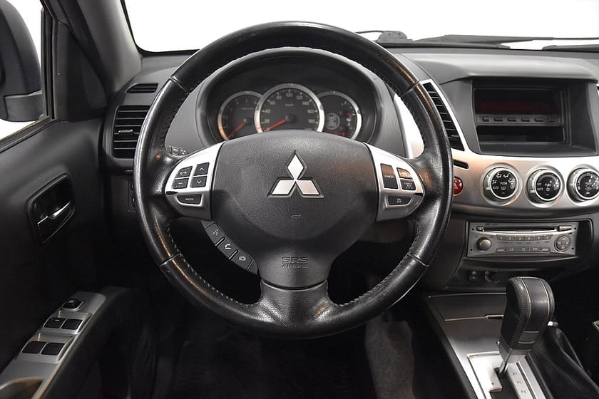 Bild 2 av Mitsubishi L200 Dubbelhytt 2.5 4x4 Automatisk, 178hk, 2015
