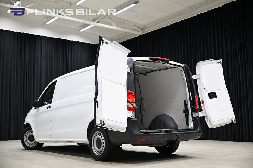 Bild 5 av Mercedes-Benz Vito 111 CDI 2.8t Lång Drag Värmare Backkamera P-Sensor