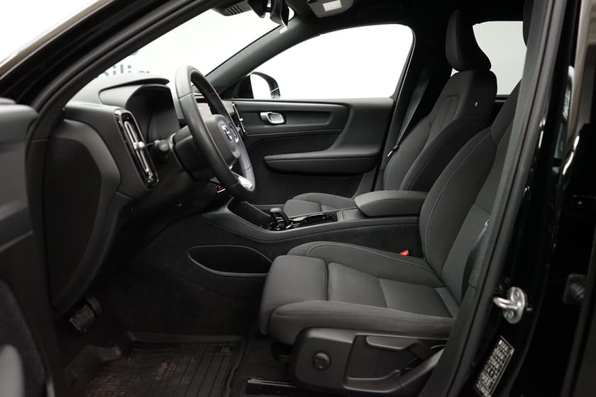 Bild 5 av Volvo XC40 Recharge Single Motor Core Edition,  Navigation, Baklucka elmanövrerad