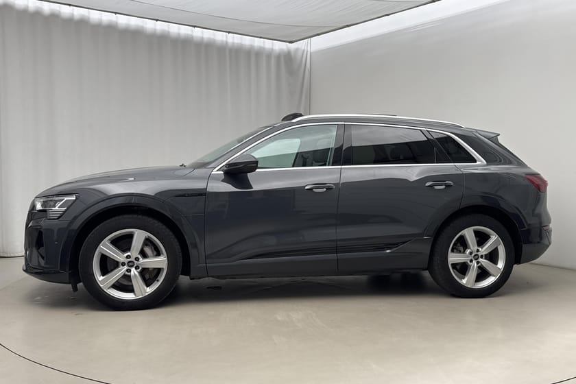 Bild 2 av Audi Q8 50 e-tron quattro
