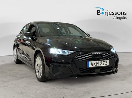 Audi A3 Sportback 35 TFSI S Tronic Svarta ringar/17 tum fälgar