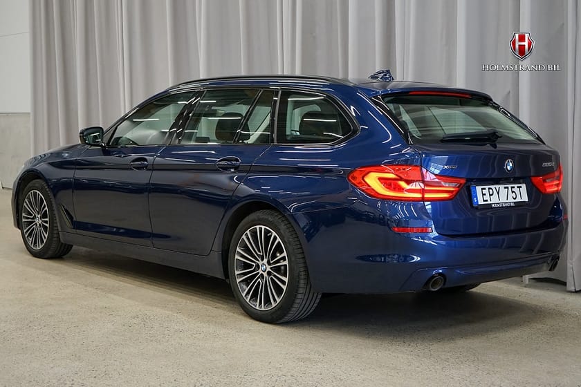 Bild 4 av BMW 520d xDrive Touring Sport line Kamera Rattvärme Carplay Navi