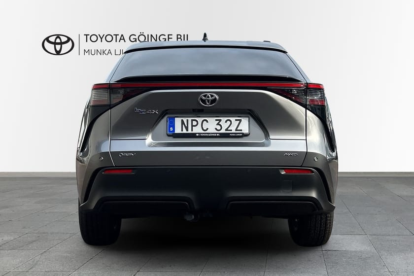 Bild 4 av Toyota bZ4X