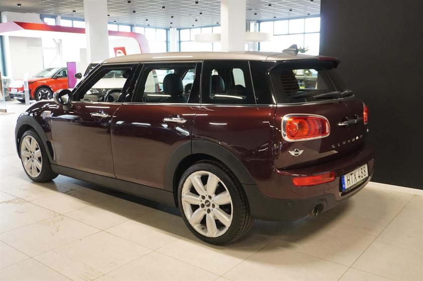 Bild 3 av MINI Cooper Clubman 136hk Manuell Chili H K Elstol Läder HUD Navi Kamera Aktivfarthållare