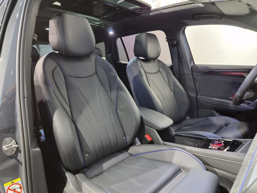 Bild 5 av Volkswagen Tayron R-Line 7-sits 2.0 TDI 4Motion |Läder|Pano|HuD