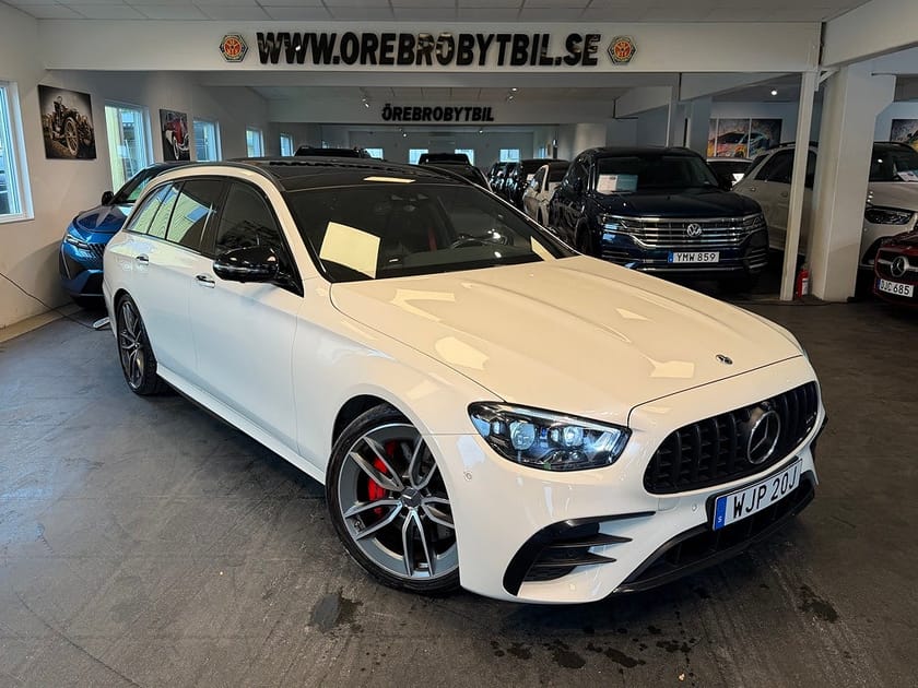 Bild 1 av Mercedes-Benz AMG E 53 T 4MATIC+ Dynamic Plus Kolfiber Massage UNIK