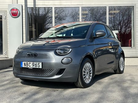 Fiat 500e 42 kWh | ICON | Backkamera | Parkeringssensorer