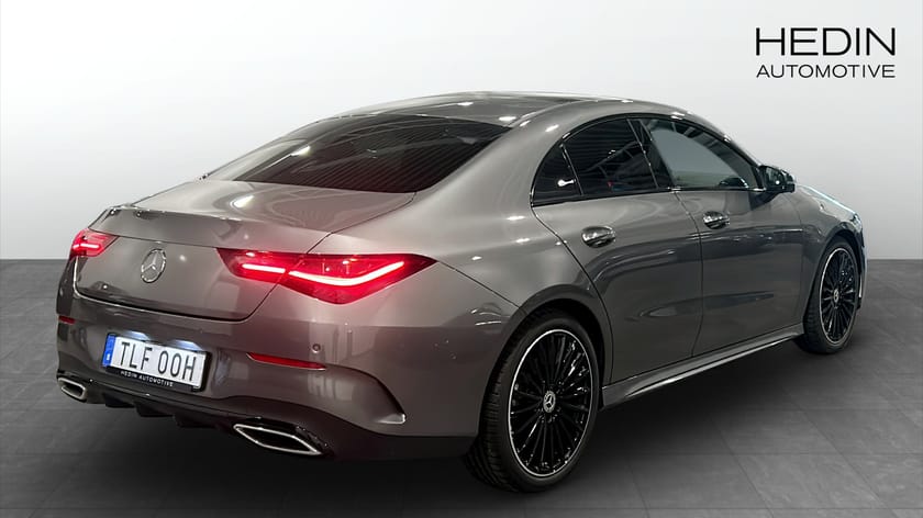 Bild 2 av Mercedes-Benz CLA 200 COUPÉ 360° / AMG / Burmester