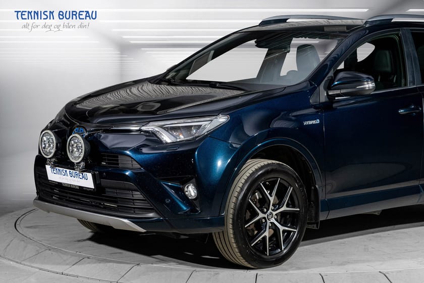 Bilde 2 av Toyota RAV4 Hybrid 2,5i 197 HK Hybrid, ACC, R. Kamera, H. Feste